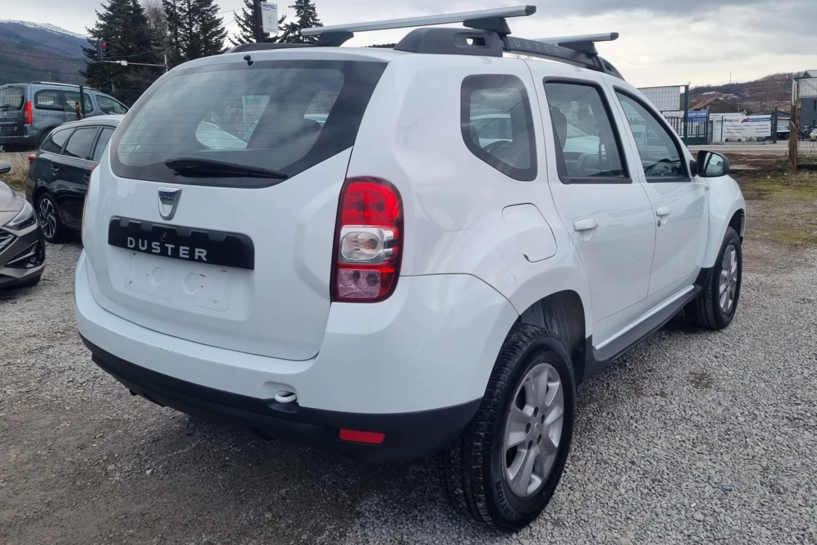 Dacia Duster 1.6i* GPL* FACE* NAVi*  - изображение 5