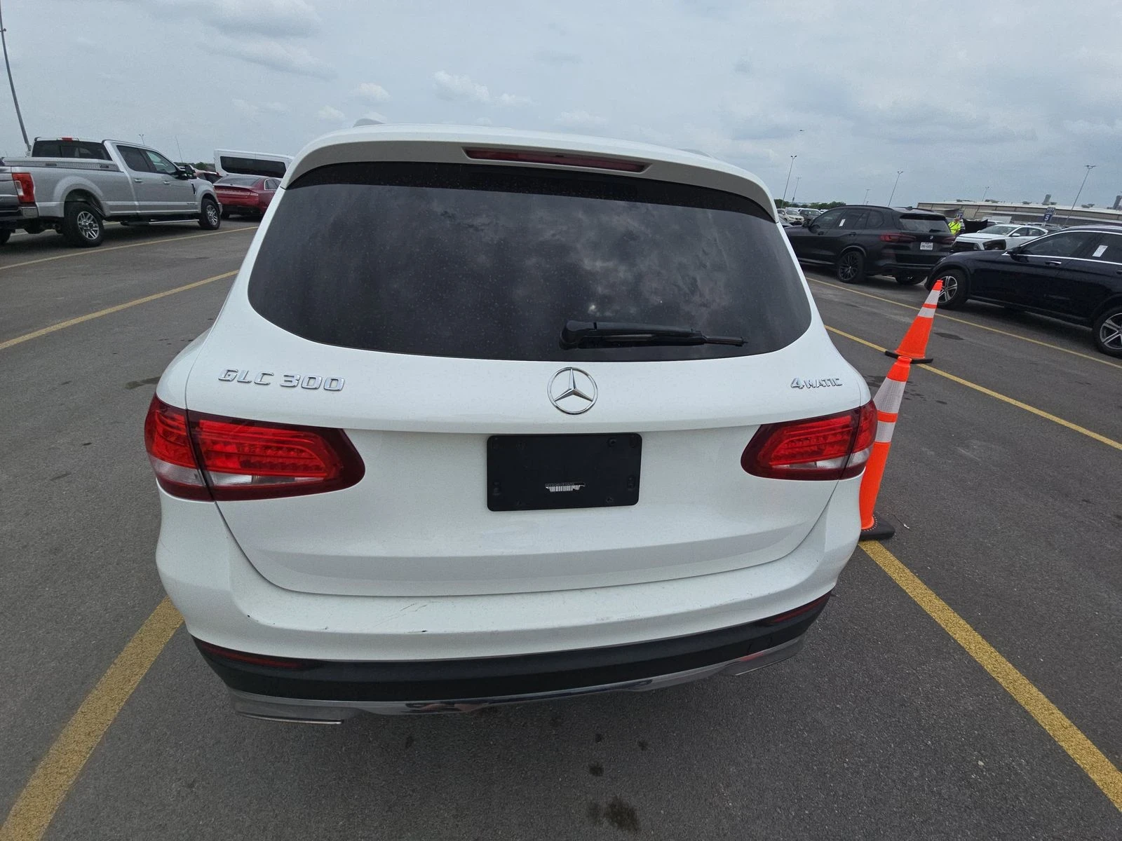 Mercedes-Benz GLC 300  - изображение 4