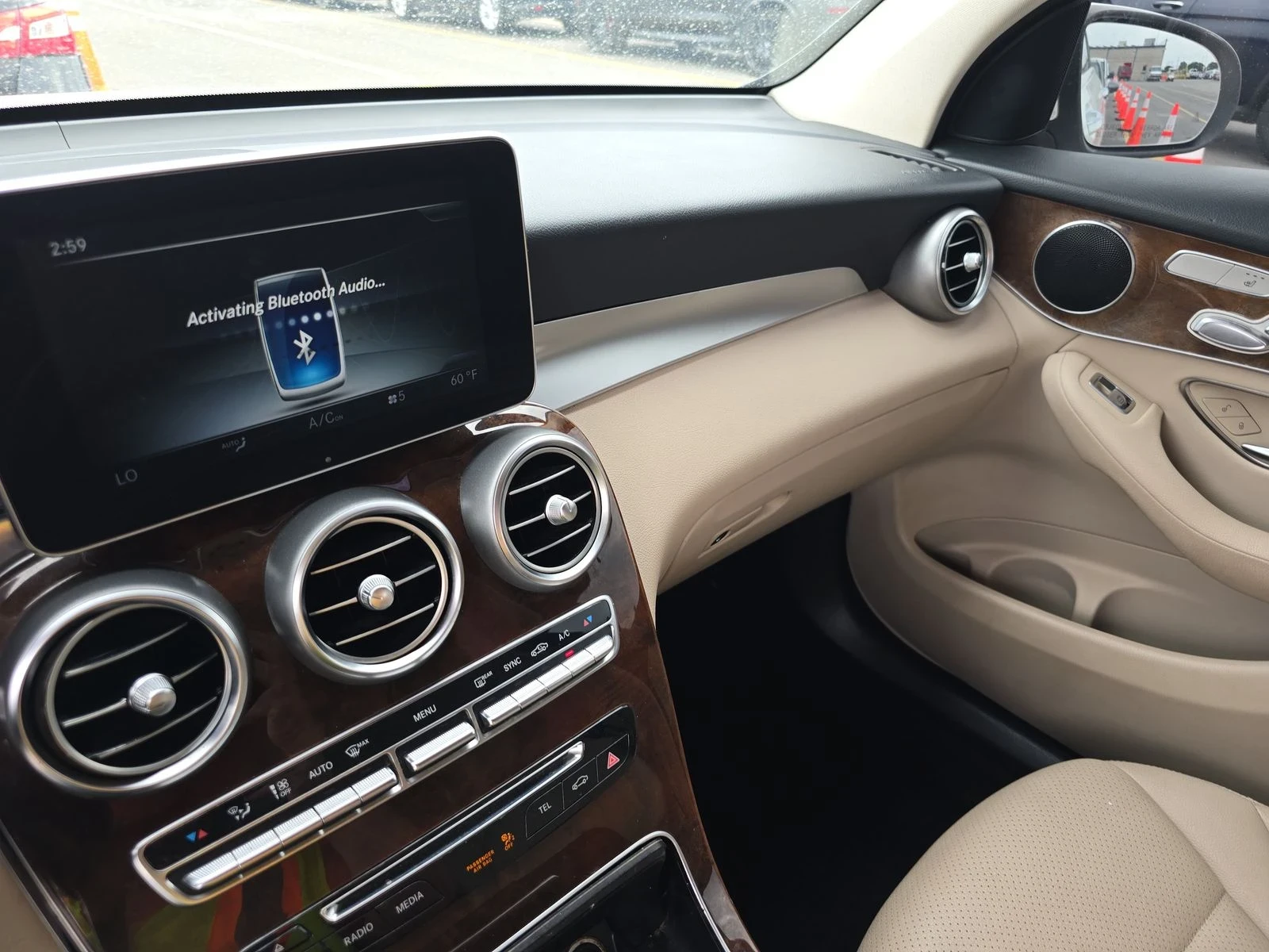 Mercedes-Benz GLC 300  - изображение 9