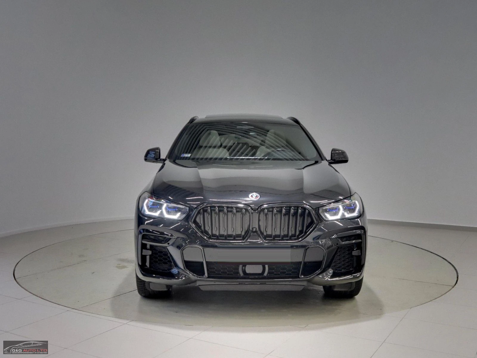 BMW X6 M50i/530HP/360/PANO/CAM/M-SPORT/AMBI/KLESS/475v - изображение 2