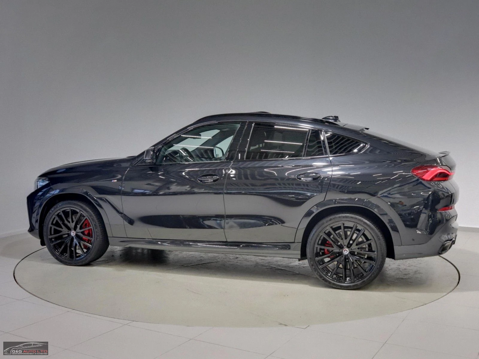BMW X6 M50i/530HP/360/PANO/CAM/M-SPORT/AMBI/KLESS/475v - изображение 3