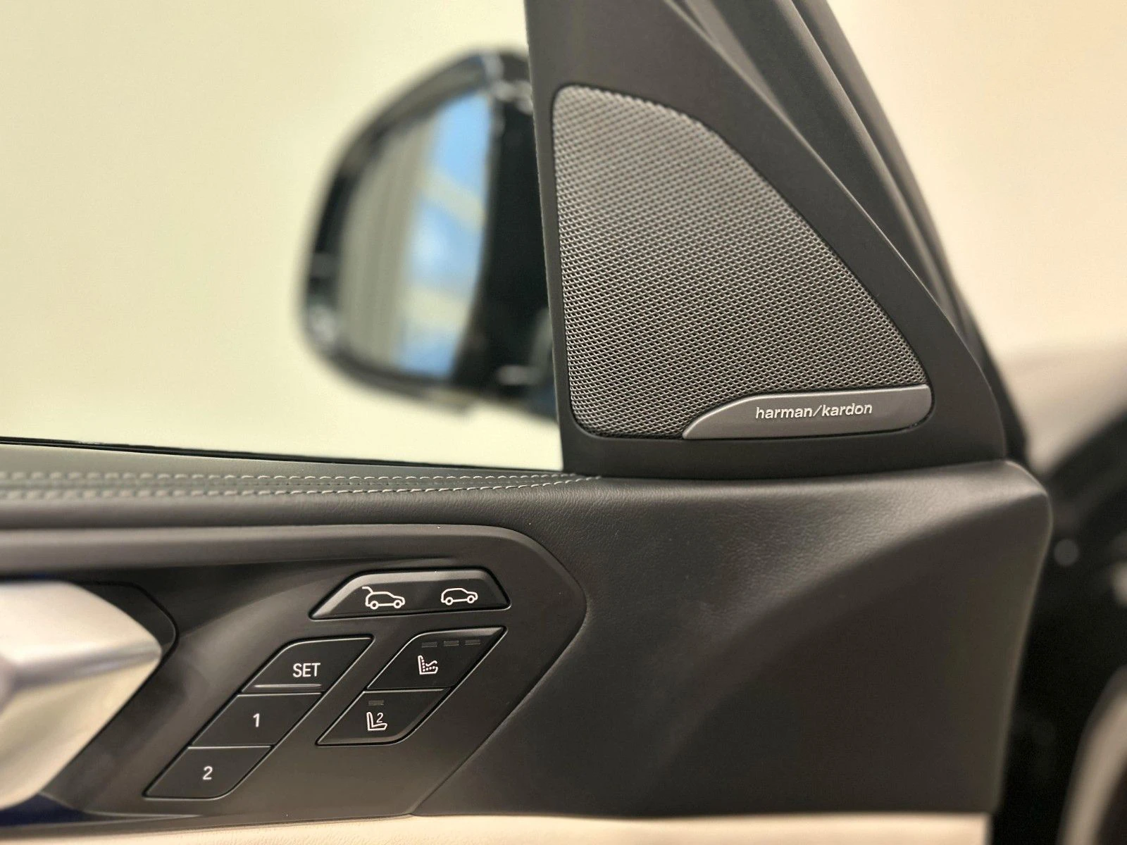 BMW X6 M50i/530HP/360/PANO/CAM/M-SPORT/AMBI/KLESS/475v | Mobile.bg   14