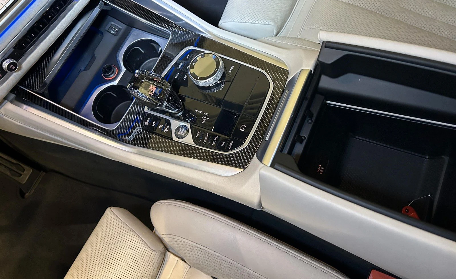 BMW X6 M50i/530HP/360/PANO/CAM/M-SPORT/AMBI/KLESS/475v | Mobile.bg   13