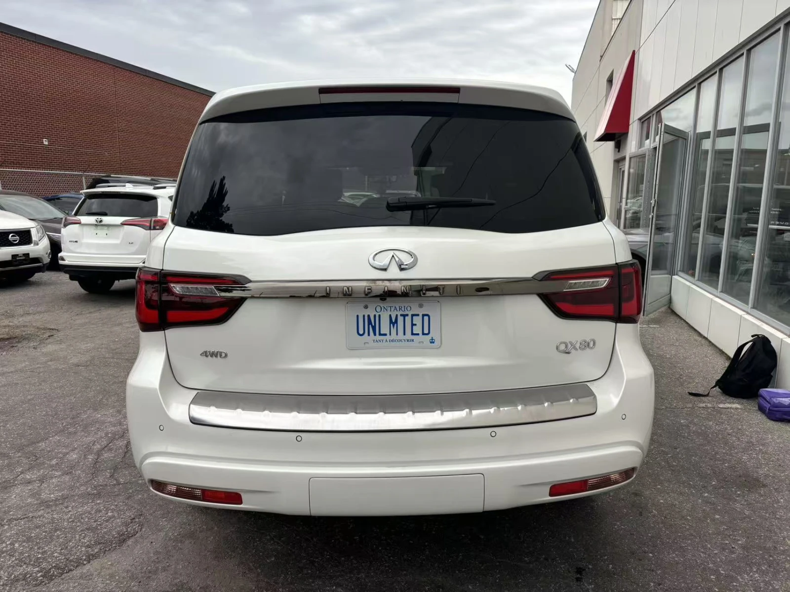 Infiniti QX80 * CARFAX* БЕЗ ПЪРВОНАЧАЛНА*  - изображение 4