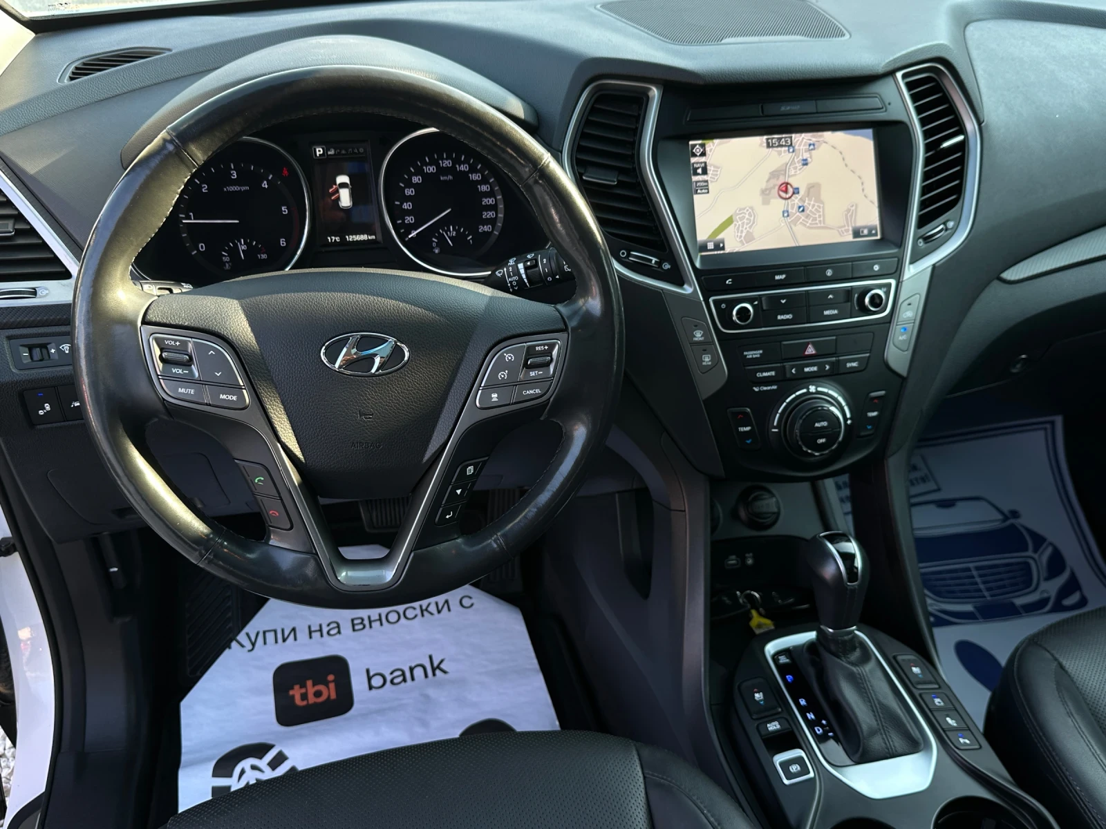 Hyundai Santa fe Premium* 4WD* 360-Камера* Панорама* Xenon* , снимка 9 - Автомобили и джипове - 53732343