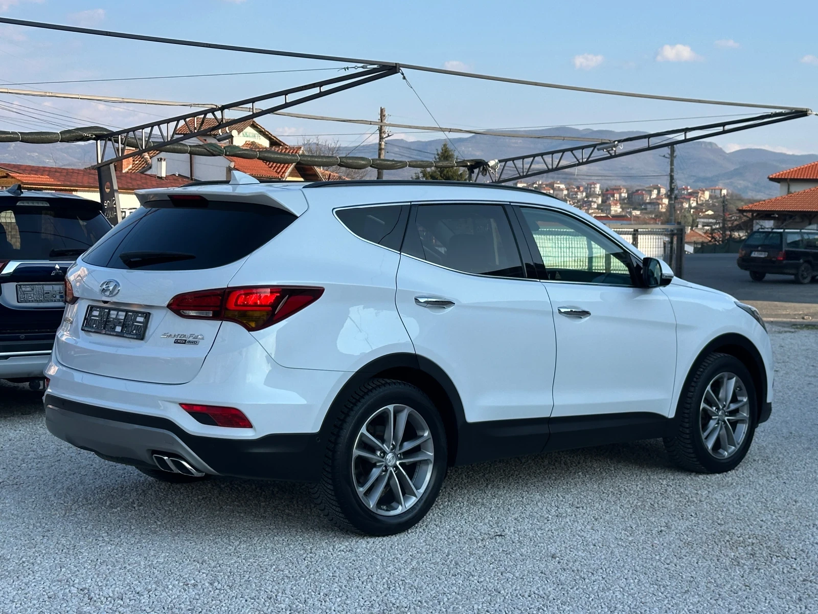 Hyundai Santa fe Premium* 4WD* 360-Камера* Панорама* Xenon* , снимка 5 - Автомобили и джипове - 53732343