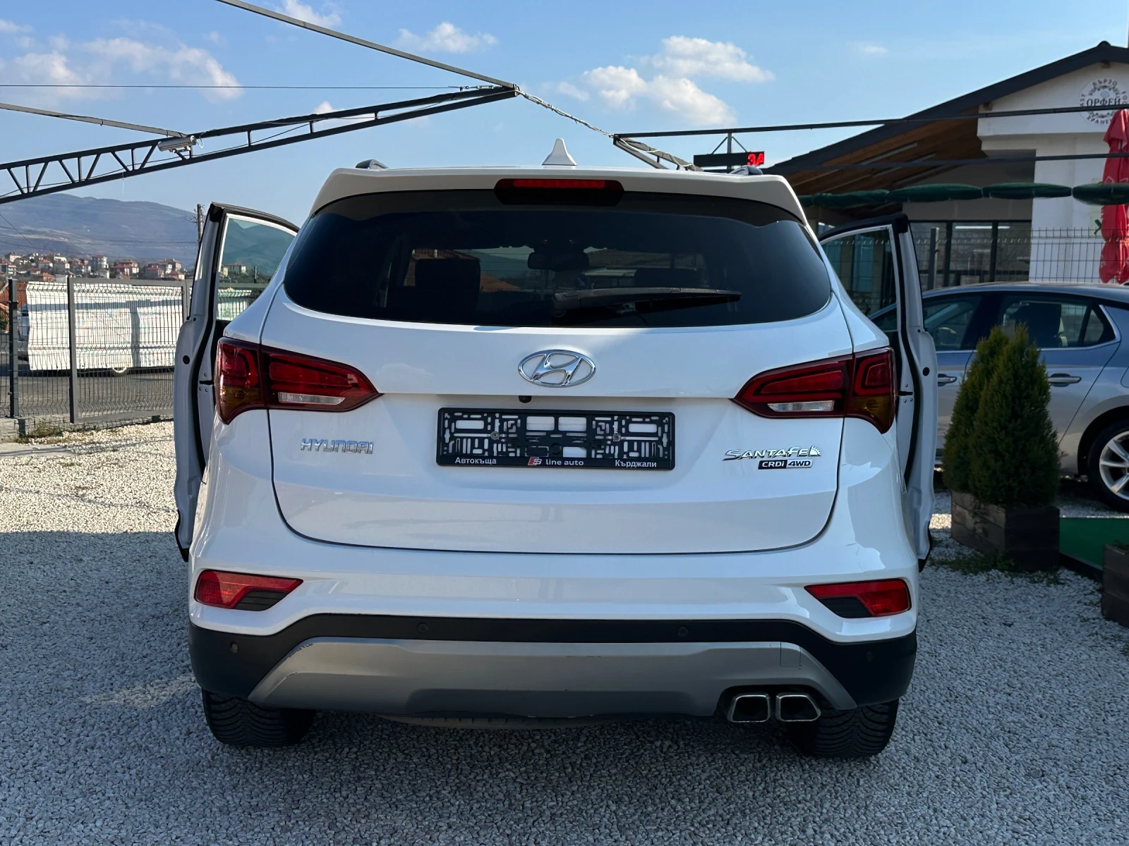 Hyundai Santa fe Premium* 4WD* 360-Камера* Панорама* Xenon* , снимка 6 - Автомобили и джипове - 53732343