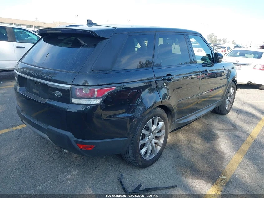 Land Rover Range rover 3.0l Sport 3.0L V6 Turbocharged Diesel Hse Td6, снимка 4 - Автомобили и джипове - 54141662