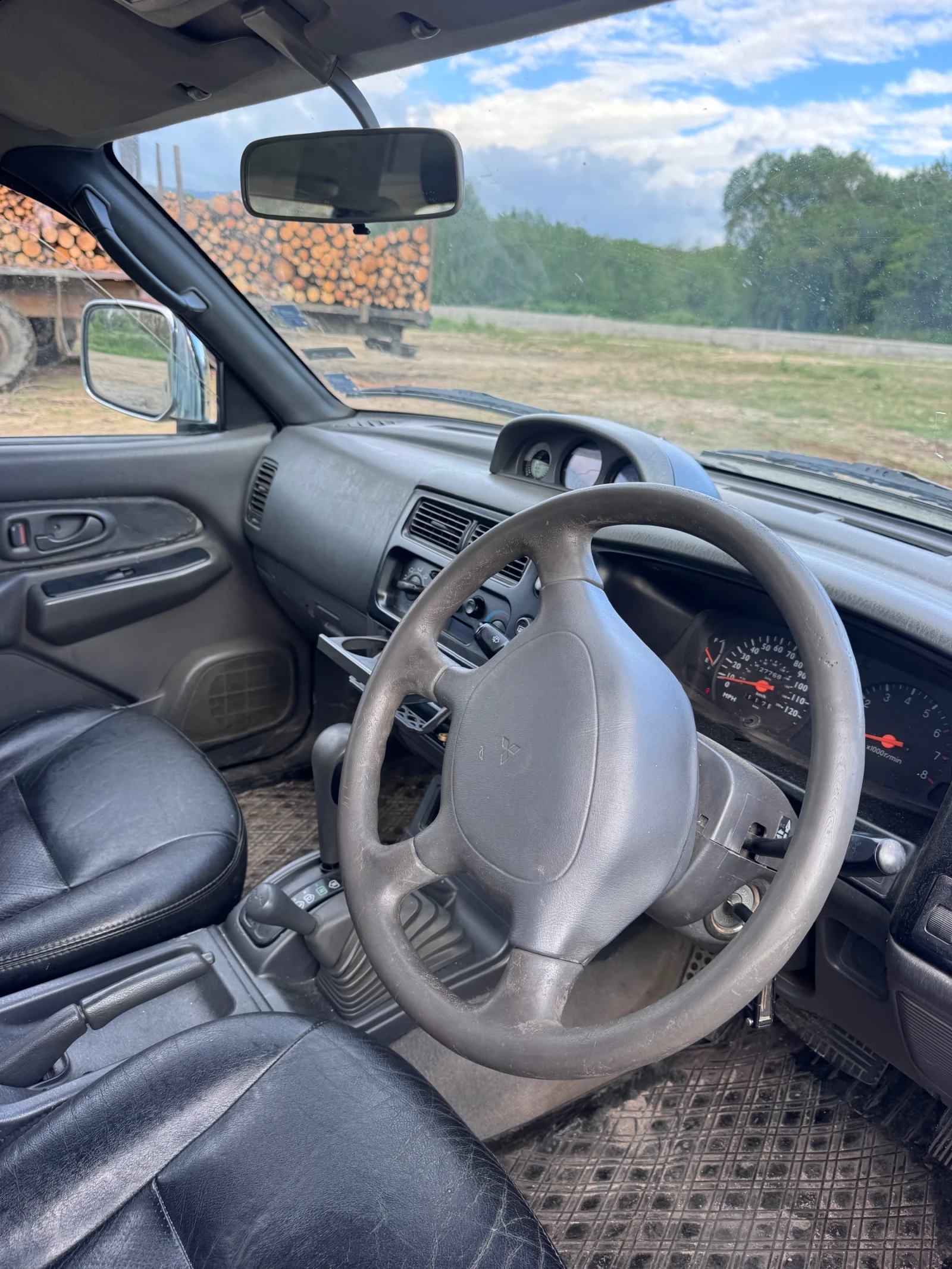 Mitsubishi L200 Пикап