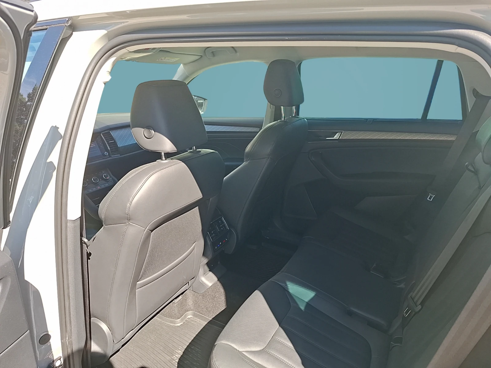 Skoda Kodiaq 2, 0 TDI 7DSG 4X4, снимка 12 - Автомобили и джипове - 54606133