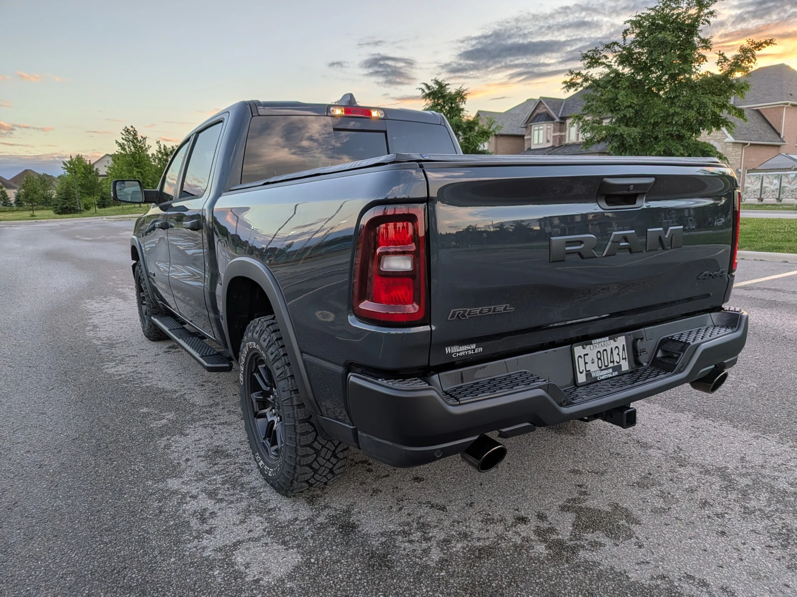 Dodge RAM 1500 REBEL * * CARFAX * * АВТО КРЕДИТ * * , снимка 7 - Автомобили и джипове - 54969198
