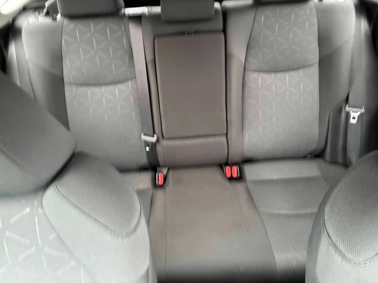 Toyota Rav4 * LE * CARFAX * БЕЗ ПЪРВОНАЧАЛНА ВНОСКА, снимка 11 - Автомобили и джипове - 55085079