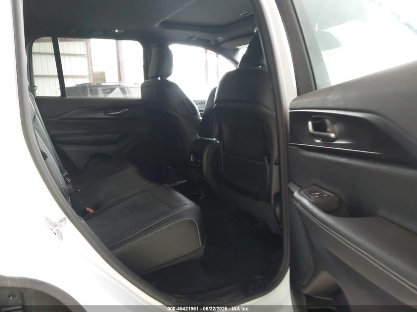 Jeep Grand cherokee Altitude X 4x4, снимка 8 - Автомобили и джипове - 55574521