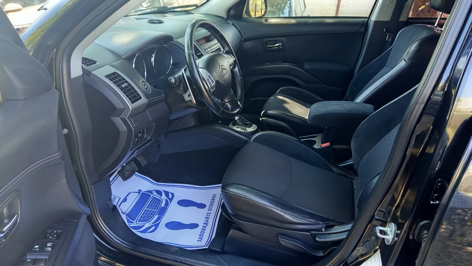Citroen C-Crosser 2.2HDI AVTOMAT 4X4 , снимка 6 - Автомобили и джипове - 55681456