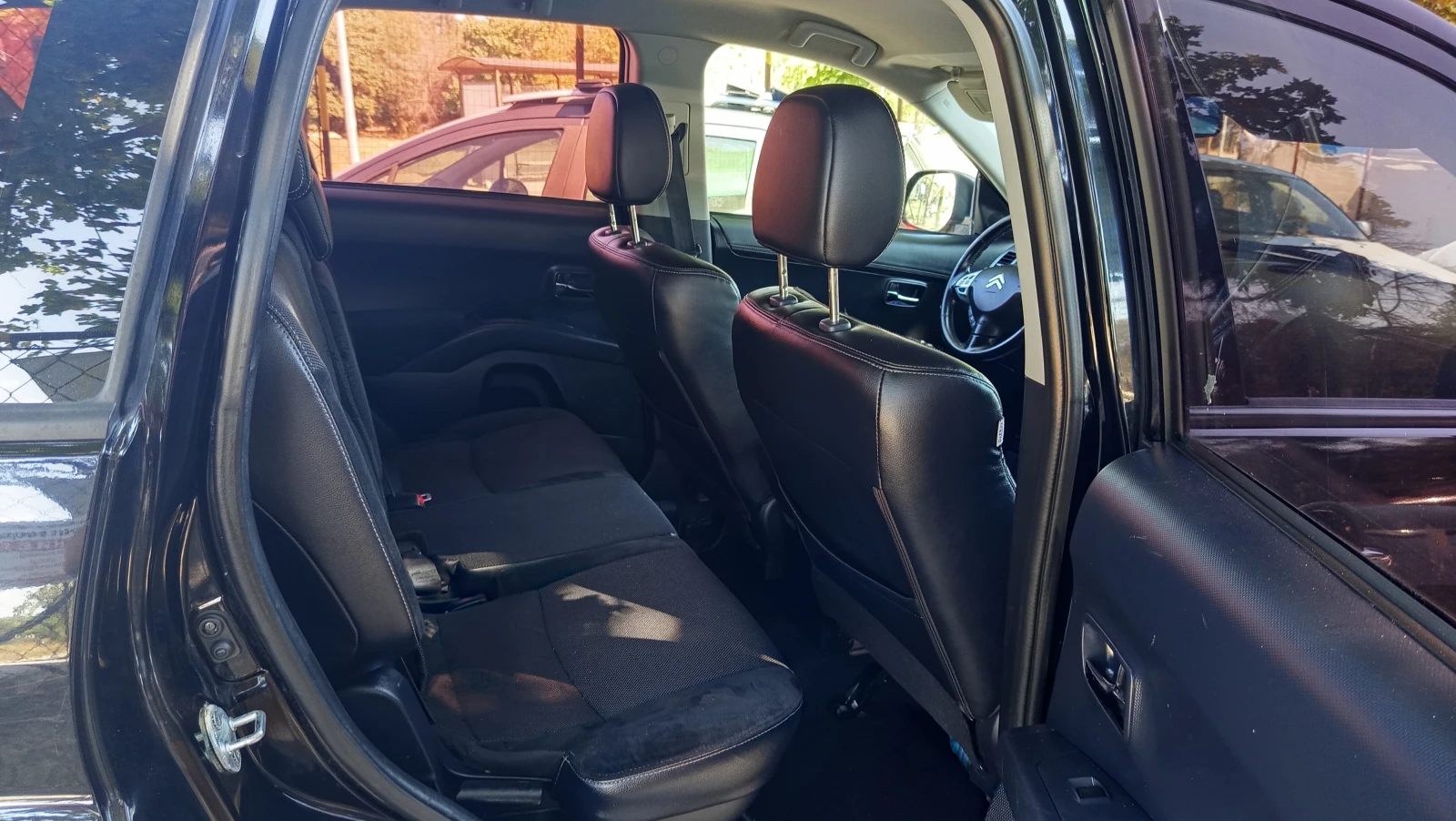 Citroen C-Crosser 2.2HDI AVTOMAT 4X4 , снимка 9 - Автомобили и джипове - 55681456