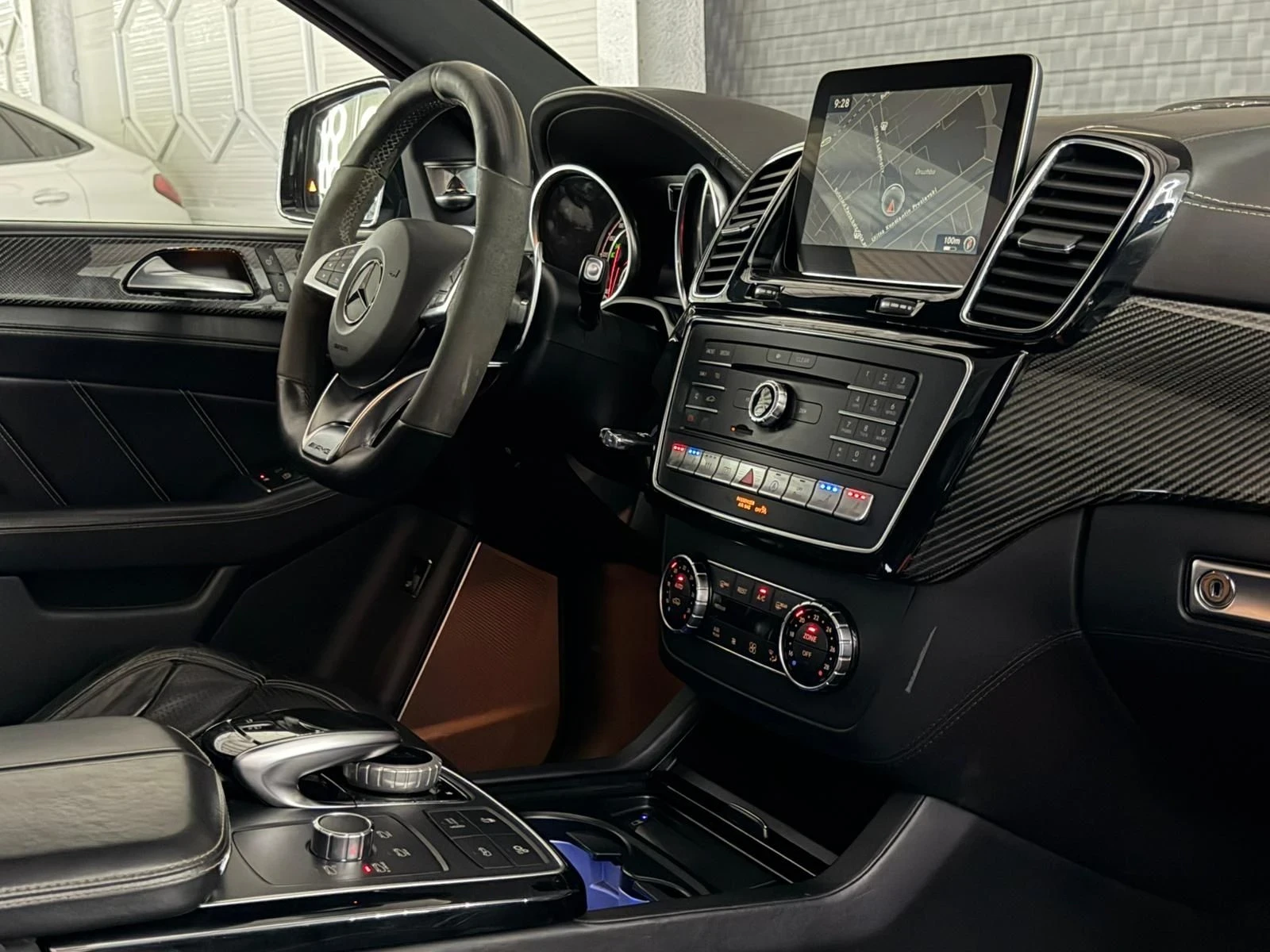 Mercedes-Benz GLE 63 S AMG MERCEDES-BENZ GLE 63 S AMG COUPE / 612 �.�. / MATT | Mobile.bg � ����������� 11