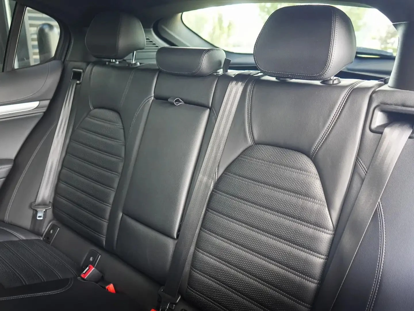 Alfa Romeo Stelvio VELOCE Q4 ЦЕНА ДО БЪЛГАРИЯ АВТОКРЕДИТ, снимка 17 - Автомобили и джипове - 55931077