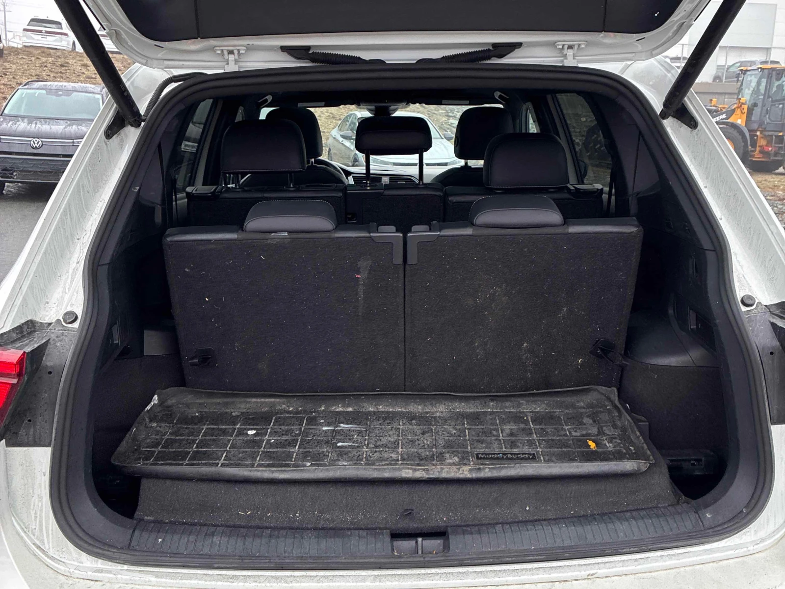 VW Tiguan * Comfortline R Line Black Edition * CARFAX * БЕЗ , снимка 10 - Автомобили и джипове - 56110144