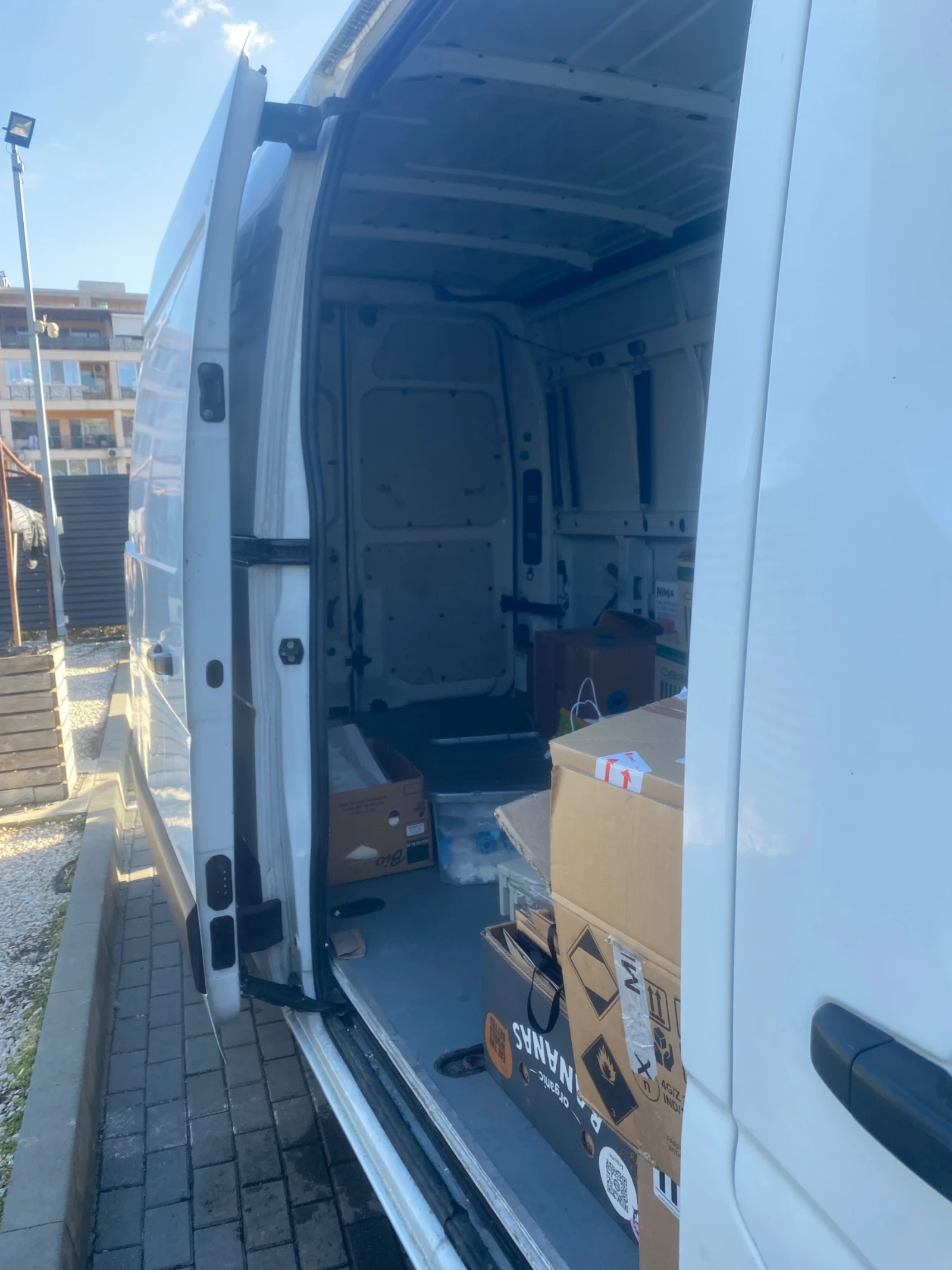 Nissan NV400 | Mobile.bg � ����������� 11