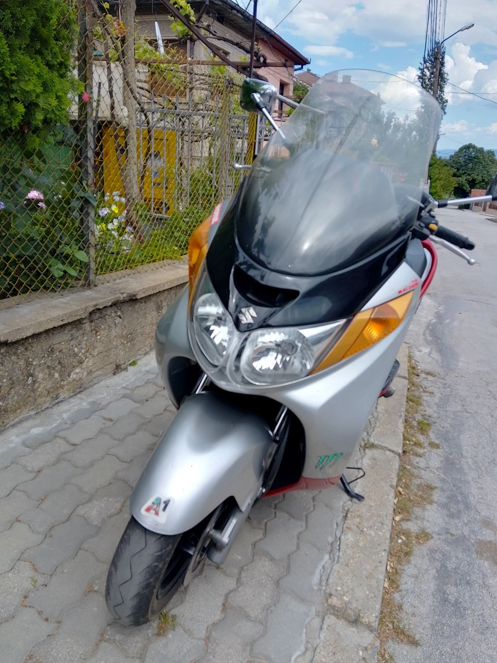 Suzuki Burgman