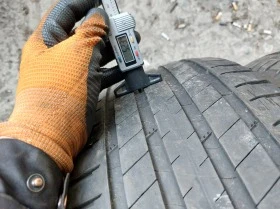 Гуми Летни 235/50R19, снимка 4