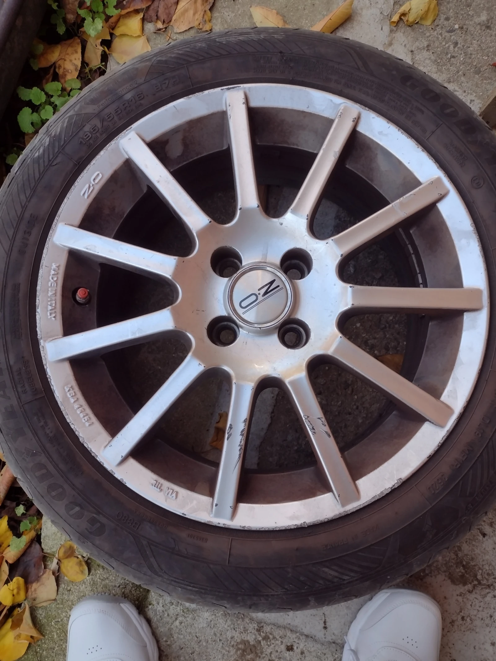 Гуми с джанти Goodyear 195/55R16, снимка 2 - Гуми и джанти - 53879822