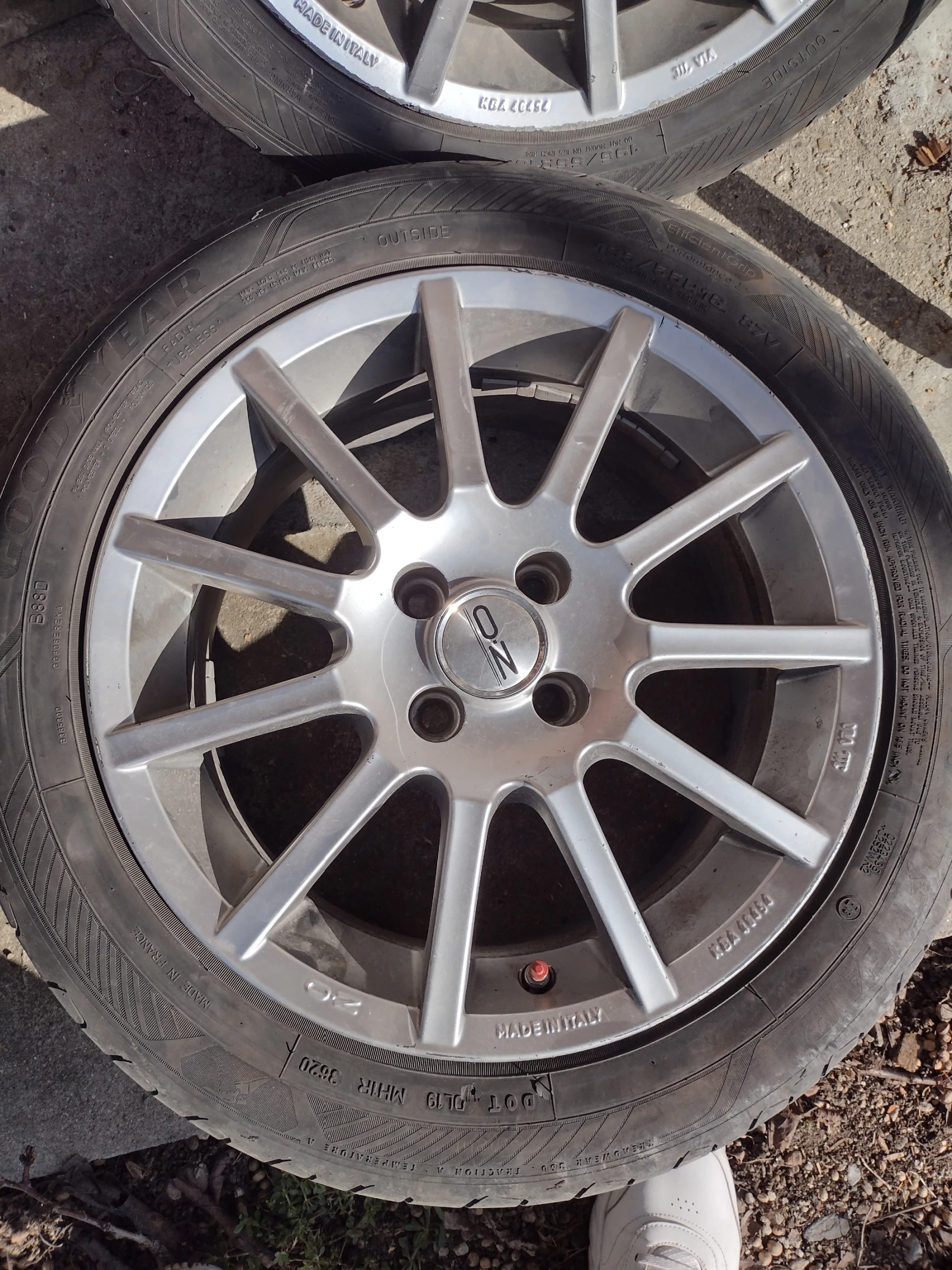 Гуми с джанти Goodyear 195/55R16, снимка 6 - Гуми и джанти - 53879822