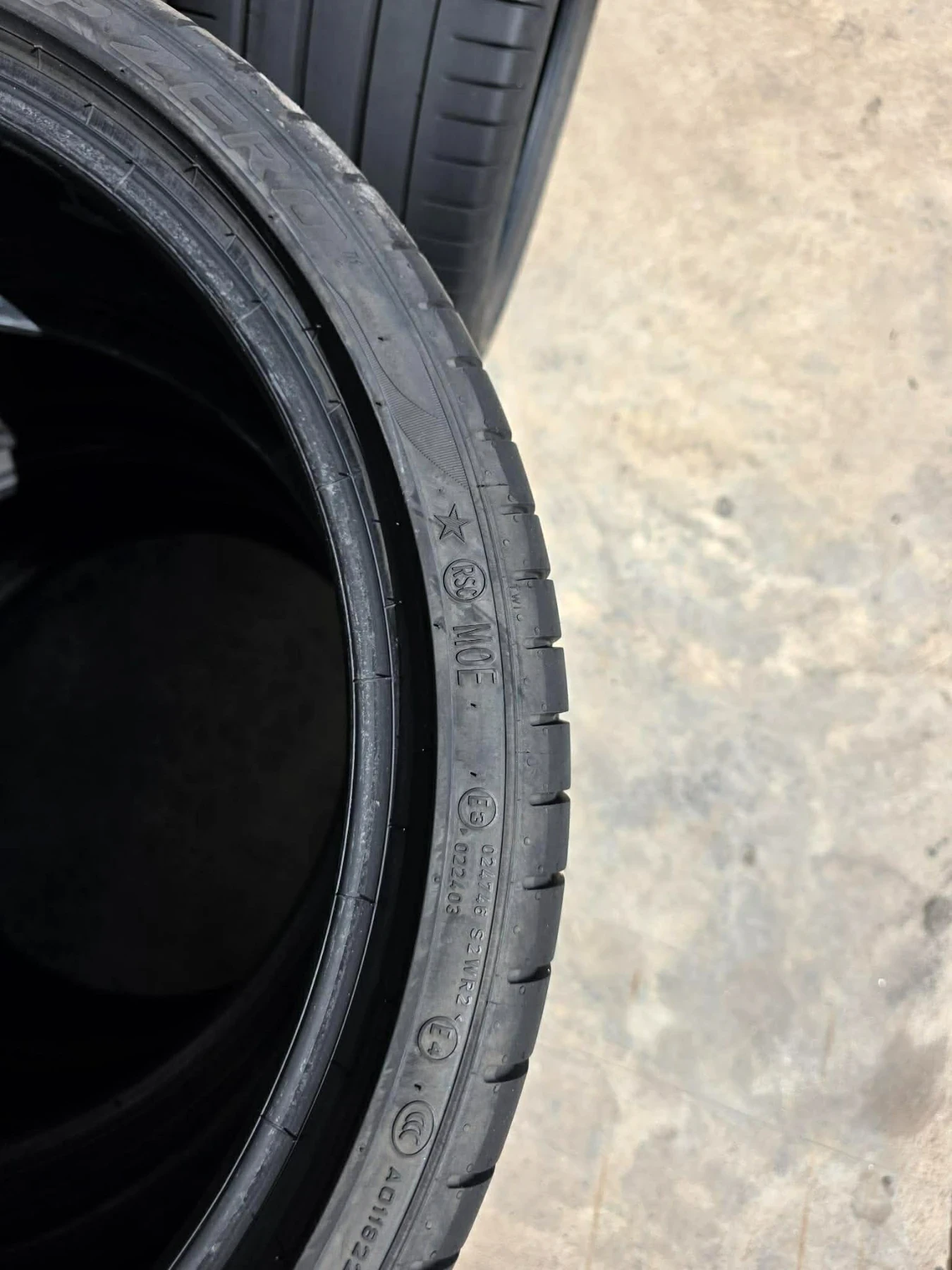 Гуми Летни 275/30R20, снимка 4 - Гуми и джанти - 54416451