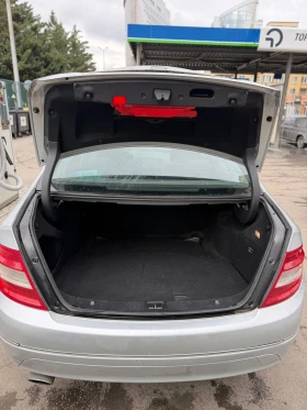 Mercedes-Benz C 220, снимка 15