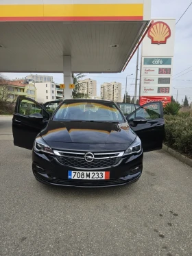 Opel Astra  1