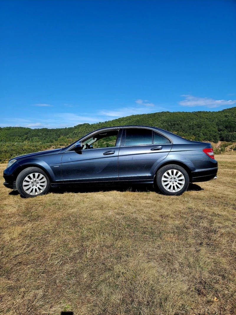 Mercedes-Benz C 220 2.2cdi, снимка 2 - Автомобили и джипове - 47425808