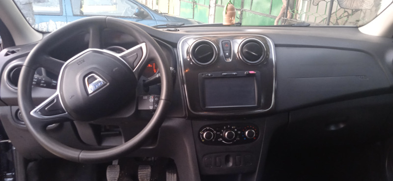 Dacia Logan, снимка 6 - Автомобили и джипове - 44816859