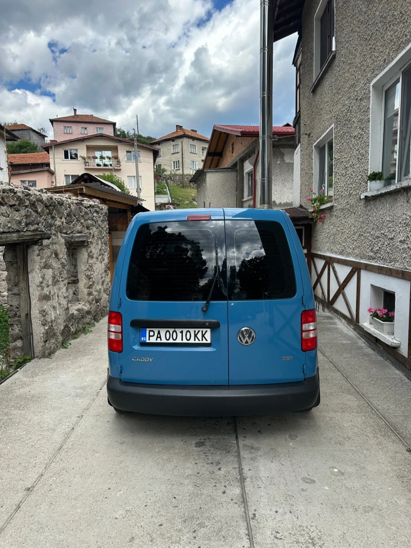 VW Caddy 1.6 TDI, снимка 15 - Автомобили и джипове - 47244247