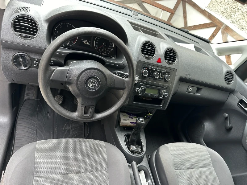 VW Caddy 1.6 TDI, снимка 6 - Автомобили и джипове - 47244247