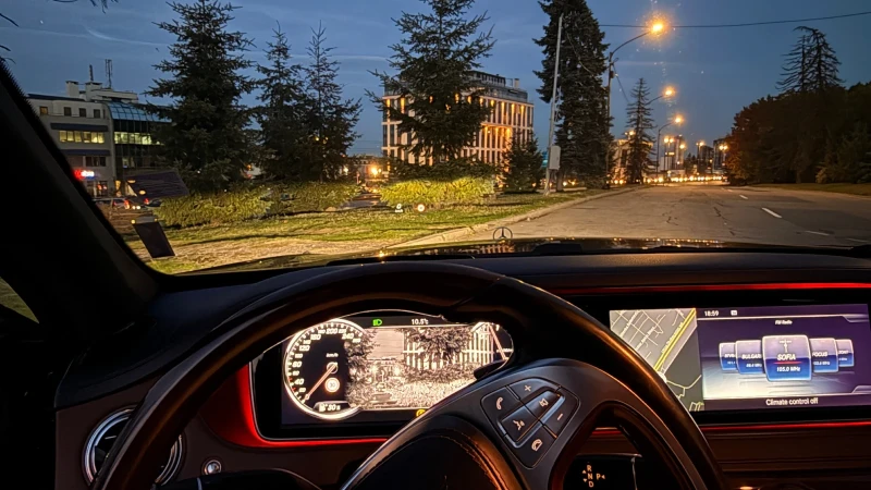 Mercedes-Benz S 350 4 MATIC, LONG, 3xTV, 9G, AMG, Бартер за ДЖИП, снимка 15 - Автомобили и джипове - 52541835