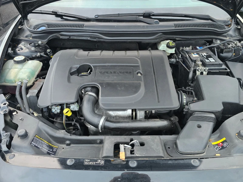 Volvo C30 1.6d/Лизинг, снимка 11 - Автомобили и джипове - 52332811