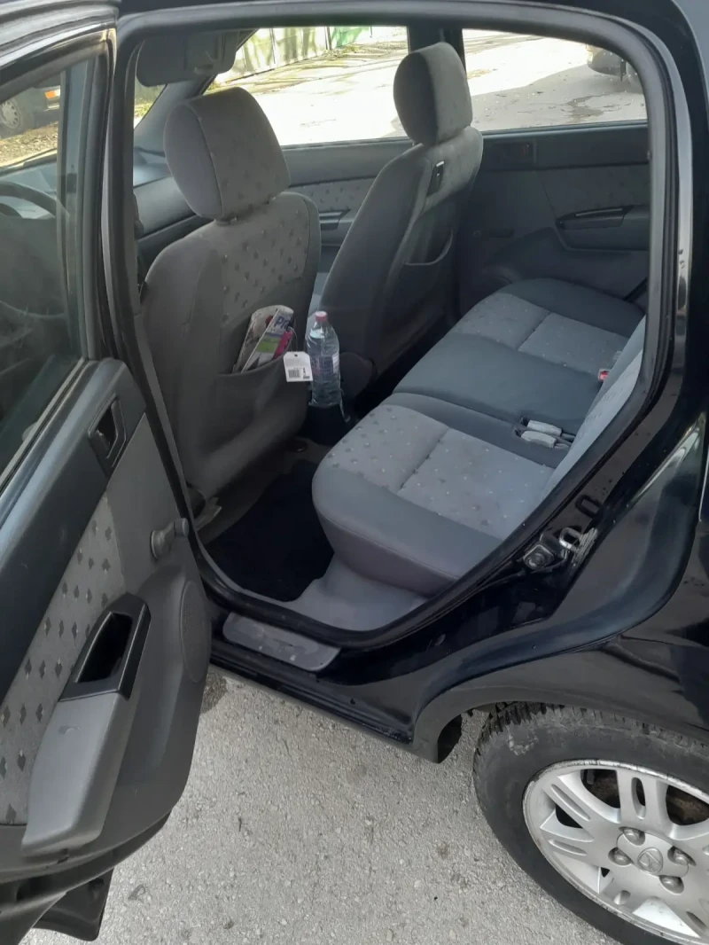 Hyundai Getz 1.4 бензин газ , снимка 6 - Автомобили и джипове - 52627680