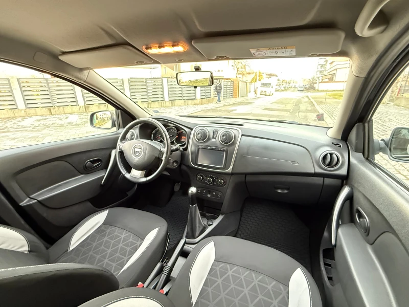 Dacia Sandero STEPWAY-105х.к-ШВЕЙЦАРИЯ, снимка 12 - Автомобили и джипове - 53261544