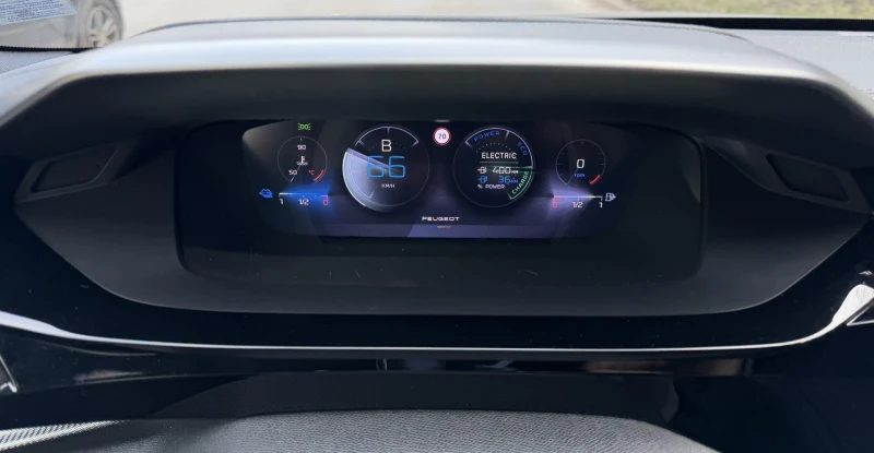 Peugeot 408 GT PHEV 225 к.с., снимка 6 - Автомобили и джипове - 53594489