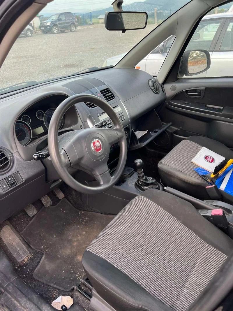 Fiat Sedici 2.0 M- jet 4x4, снимка 3 - Автомобили и джипове - 36973786