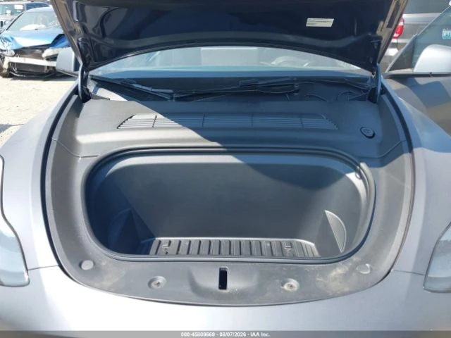 Tesla Model Y RWD* КОЖА* ПОДГРЕВ* ПАНОРАМА* , снимка 9 - Автомобили и джипове - 55639043