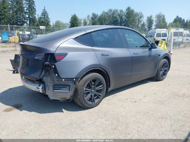 Tesla Model Y RWD* КОЖА* ПОДГРЕВ* ПАНОРАМА* , снимка 4 - Автомобили и джипове - 55639043