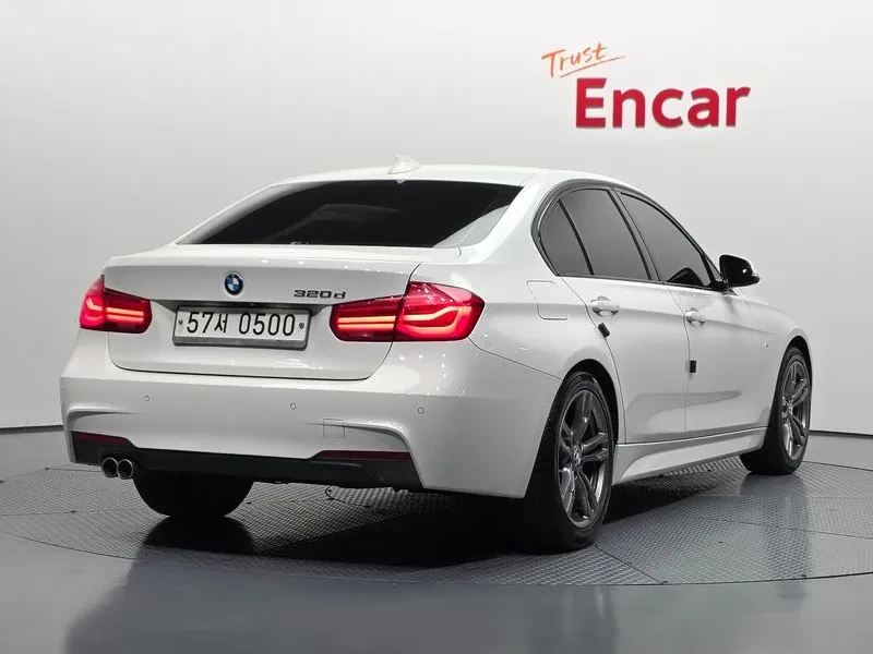 BMW 320 d-MSport - САМО 30% АВАНС, снимка 2 - Автомобили и джипове - 55706054