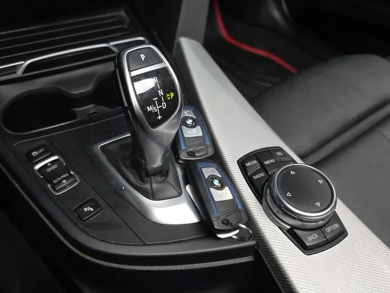 BMW 320 d-MSport - САМО 30% АВАНС, снимка 9 - Автомобили и джипове - 55706054