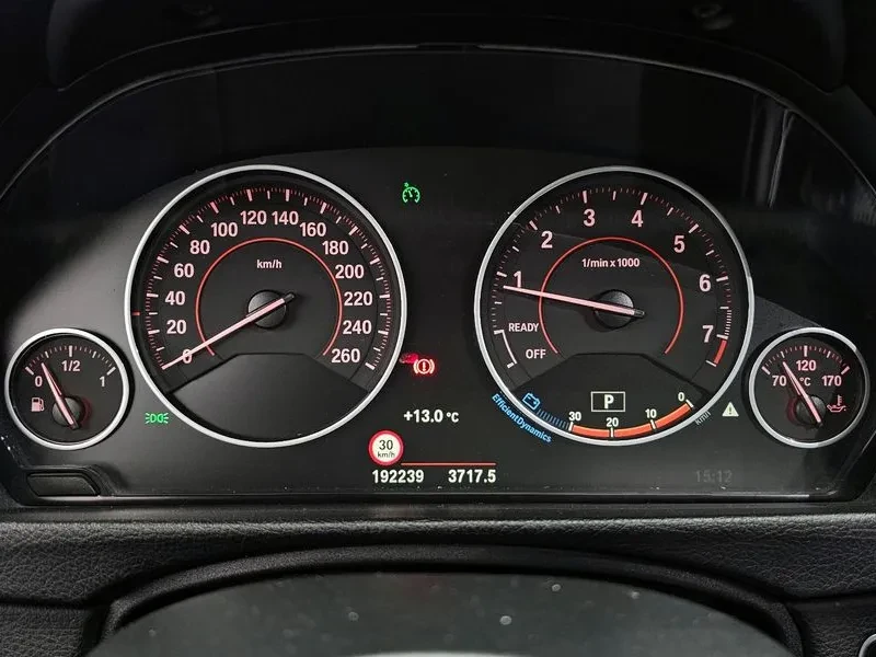 BMW 320 i M Sports - САМО 30% АВАНС, снимка 8 - Автомобили и джипове - 55896890