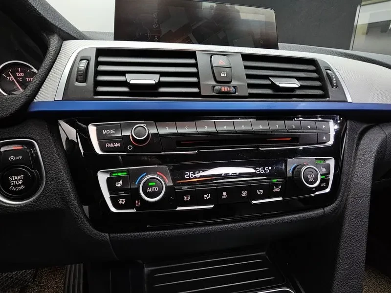BMW 320 i M Sports - САМО 30% АВАНС, снимка 15 - Автомобили и джипове - 55896890