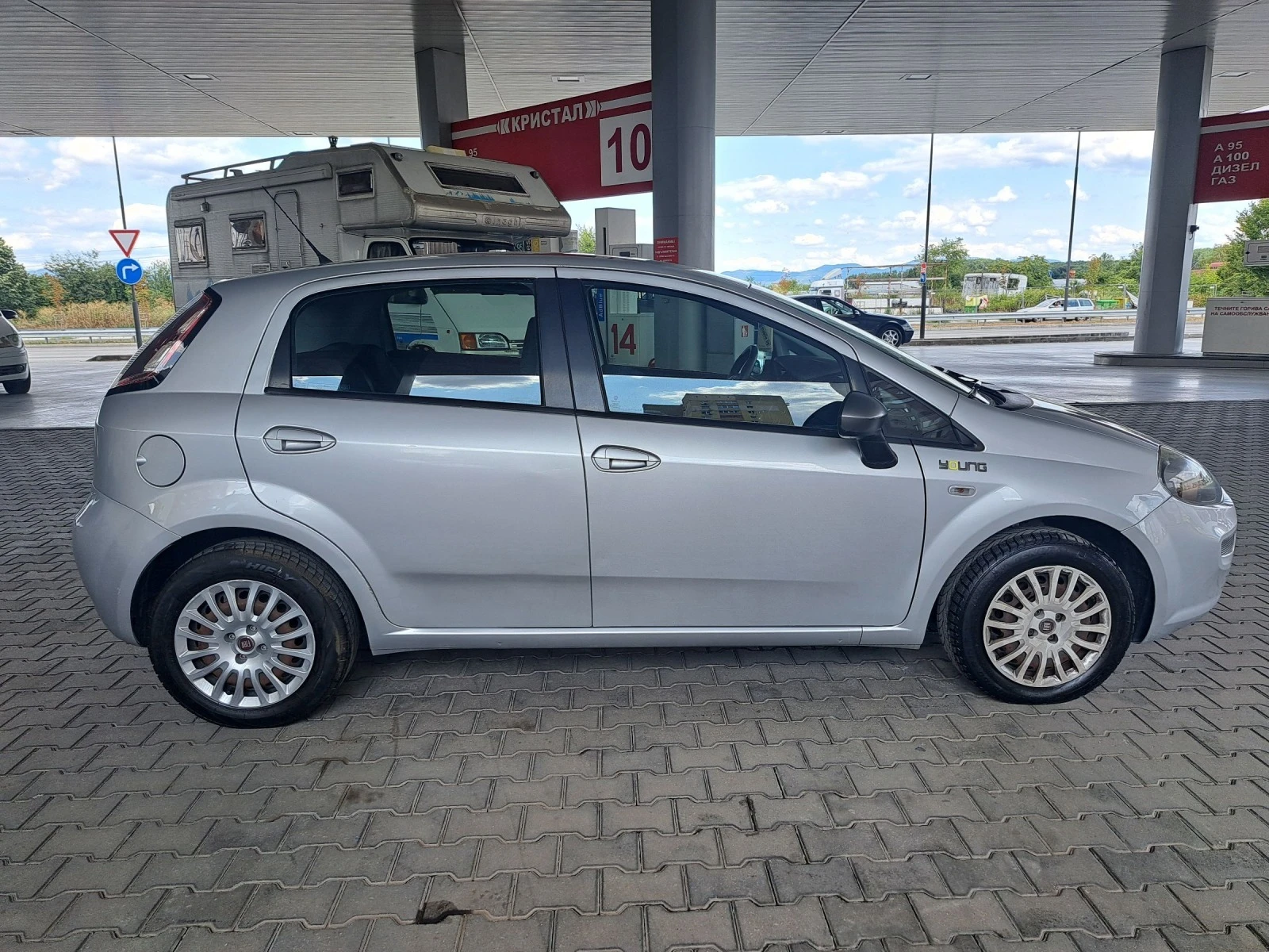 Fiat Punto 1.3M-JET 86PS.EVO ITALIA - изображение 9