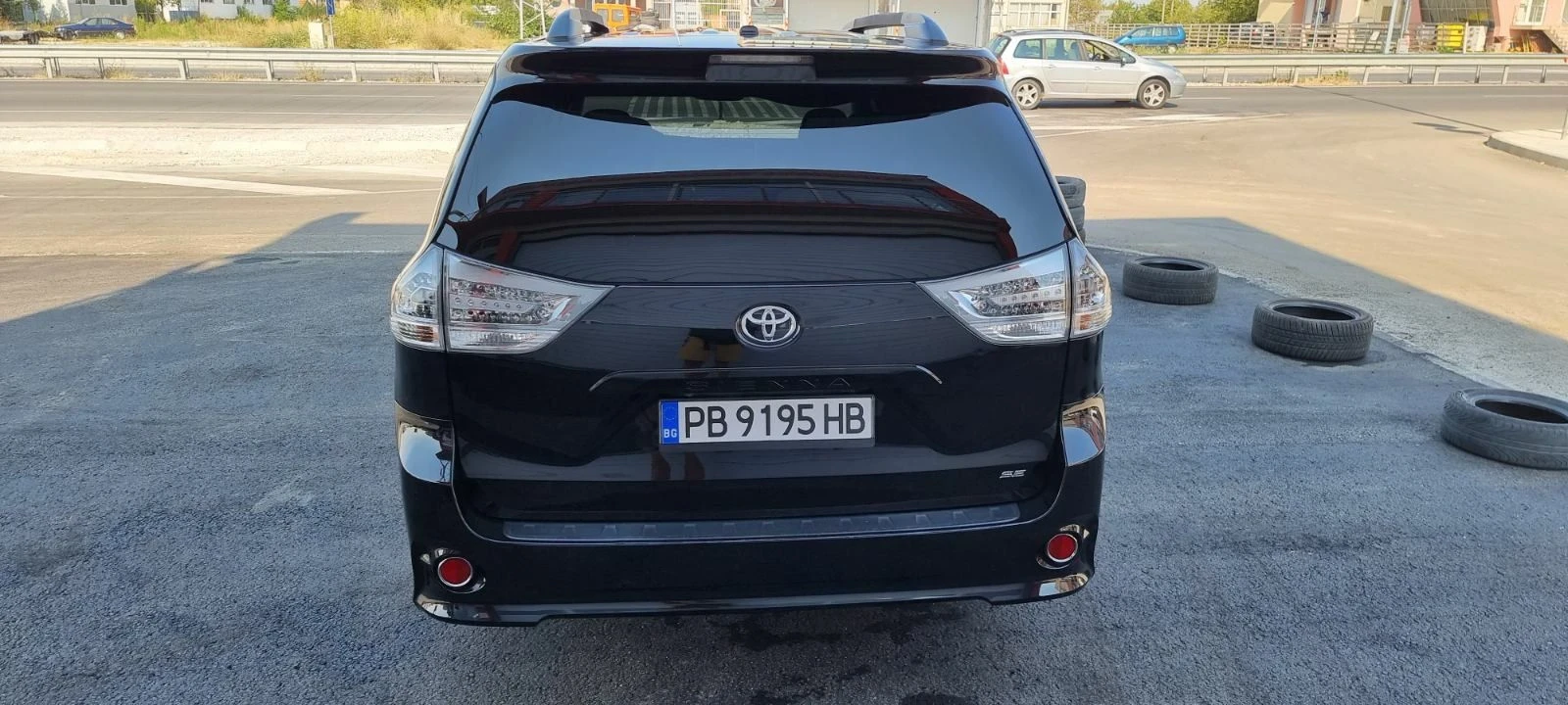 Toyota Sienna SE - изображение 4