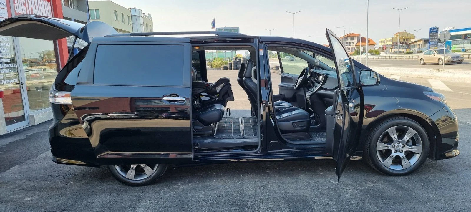 Toyota Sienna SE - изображение 5