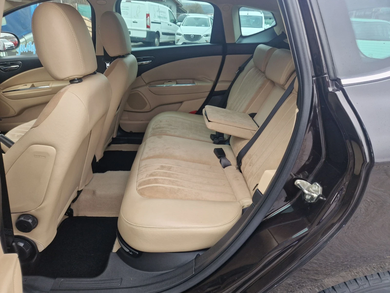 Lancia Delta 1.6Mjet 100000km | Mobile.bg — изображение 11
